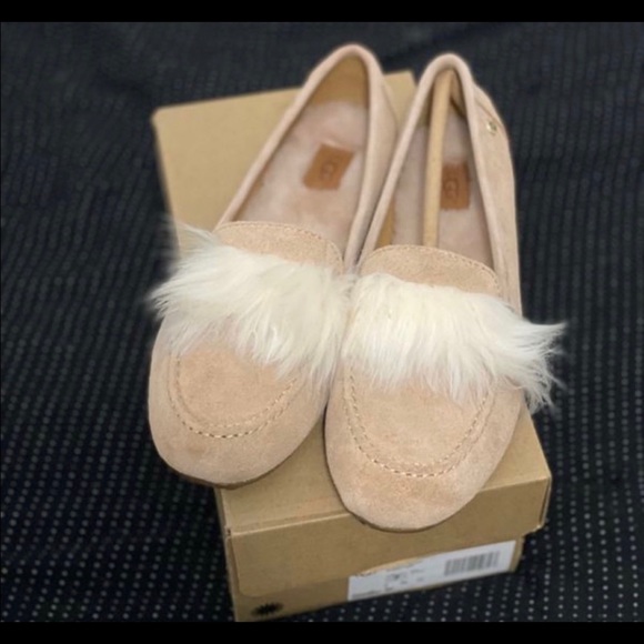UGG Shoes - Ugg- KALEY WISP Loafers women size 6